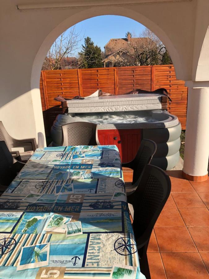 Tieff Apartmanhaz Balatonmariafuerdo Hullamtelep Balatonkeresztúr Extérieur photo